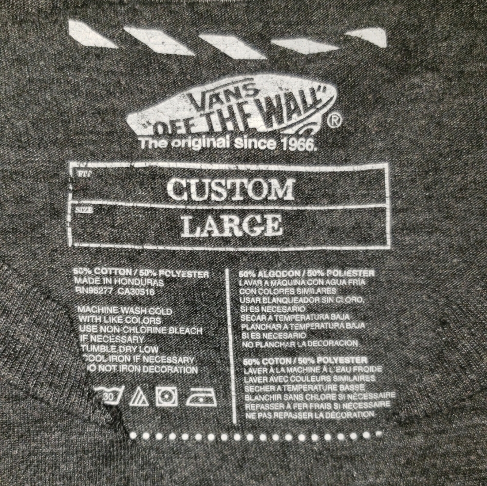 π· Altered Vans Crop T-shirt - Picture 5 of 6
